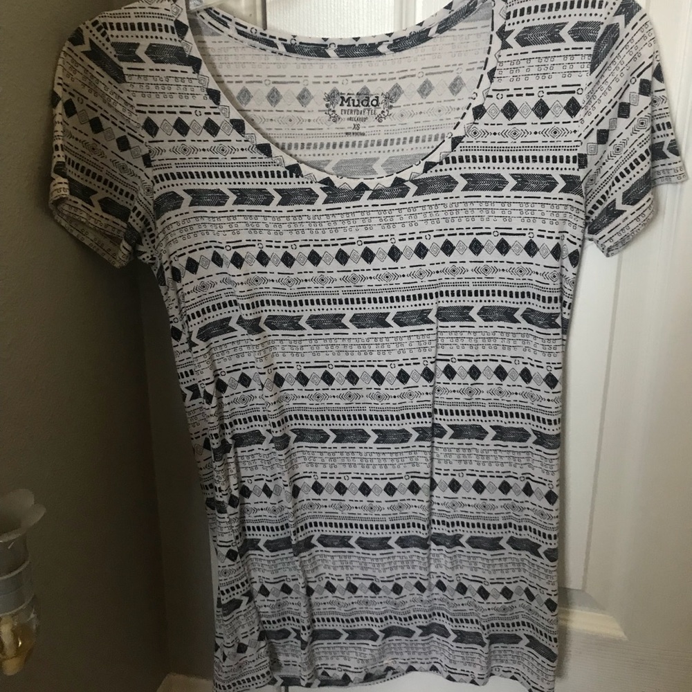 Cute Aztec Mudd Everyday Relaxed Tee